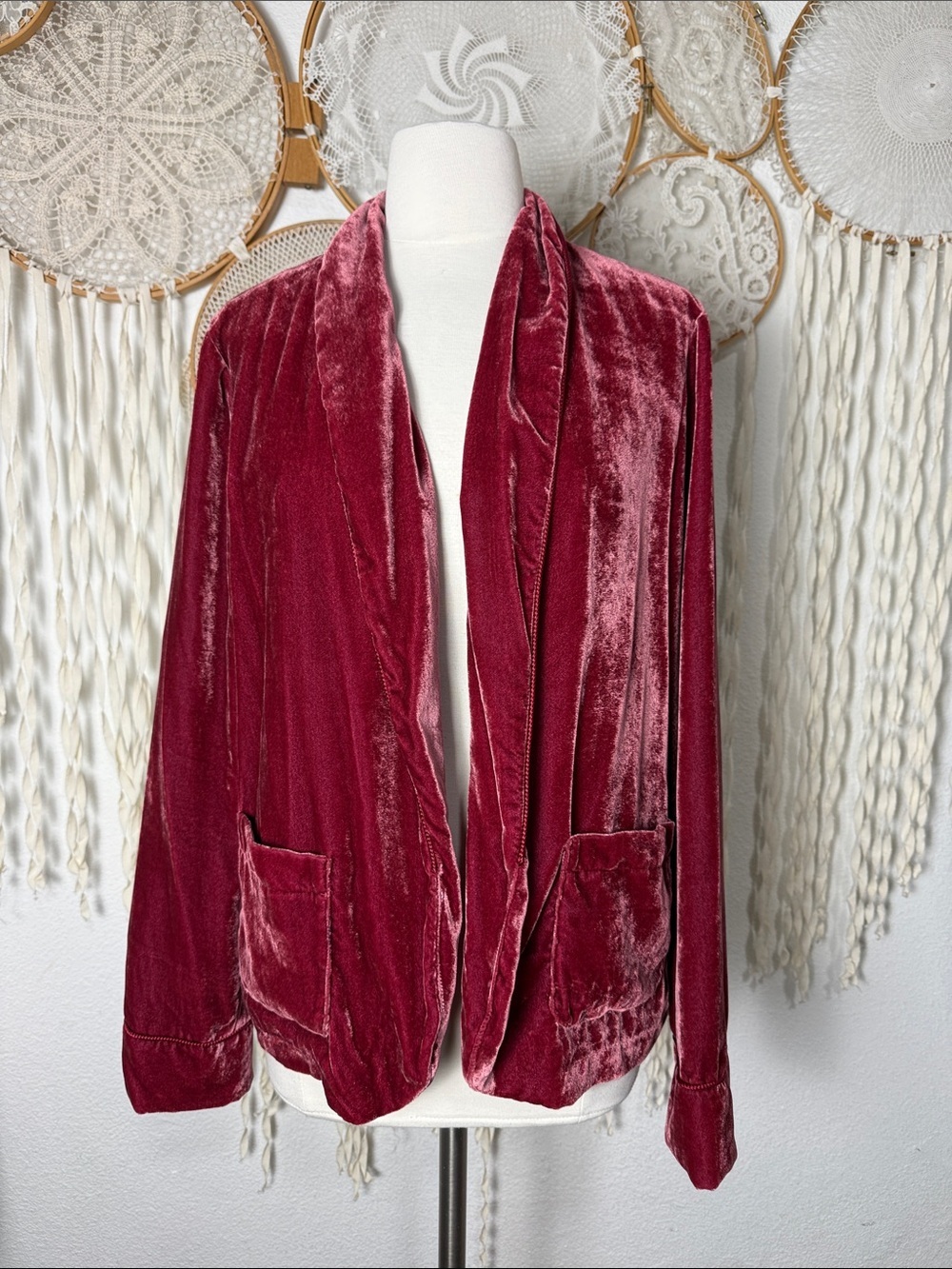 Xirena Rose Velvet Open Front Long Sleeve Blazer Size M
